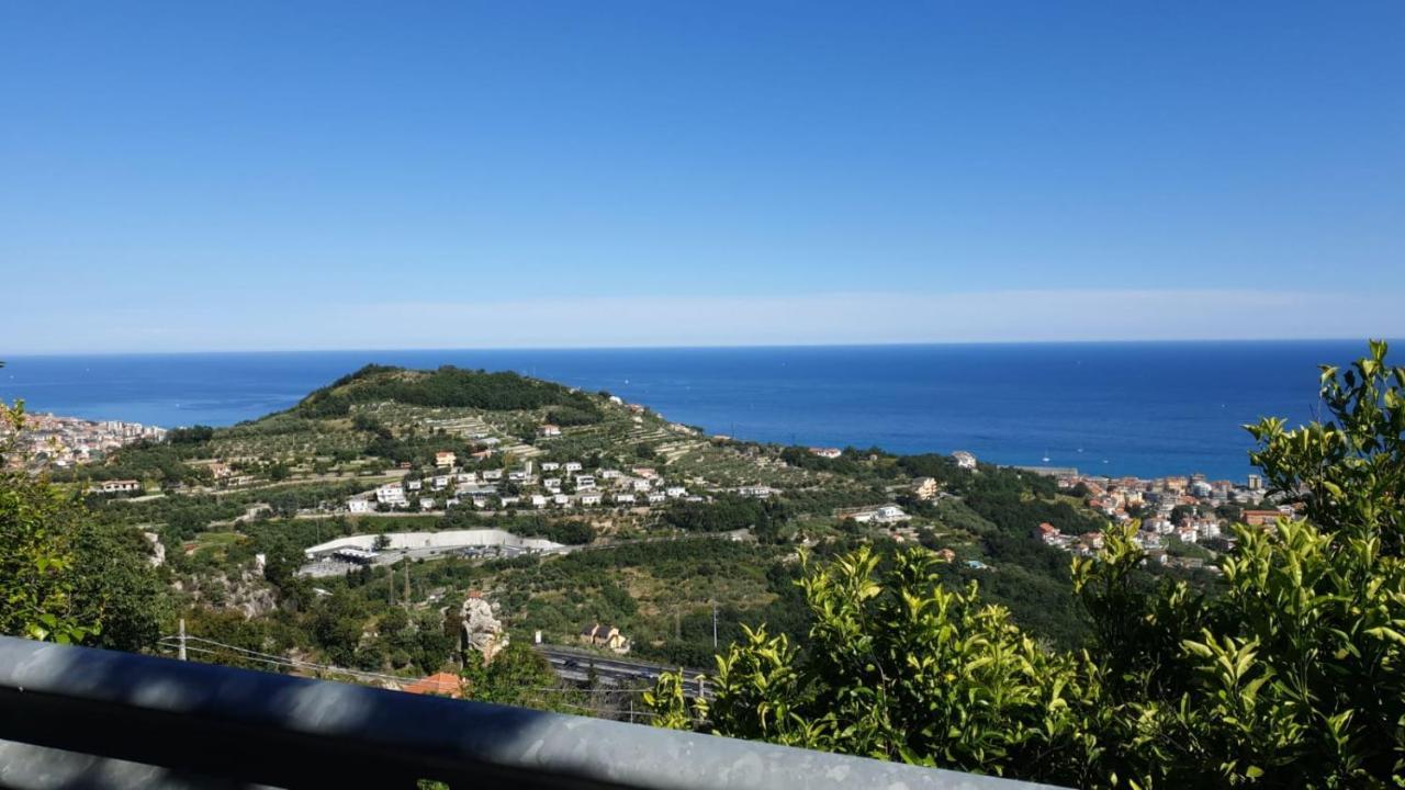 B&B Tra Cielo E Mare Pietra Ligure Extérieur photo