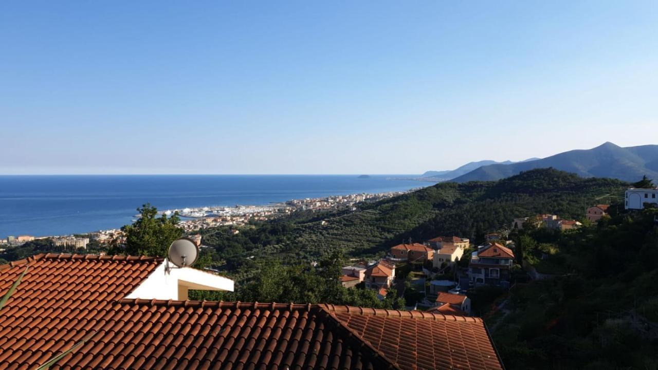 B&B Tra Cielo E Mare Pietra Ligure Extérieur photo